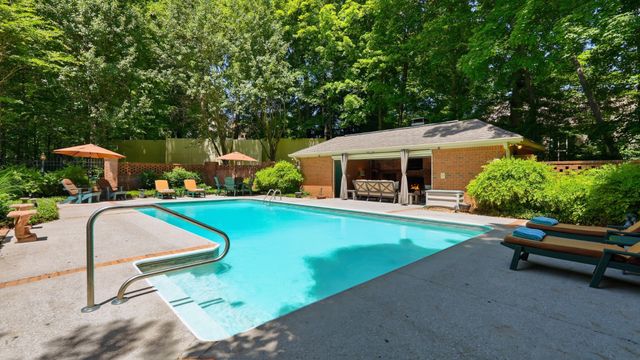100 Qualls Ct, Springfield, TN 37172