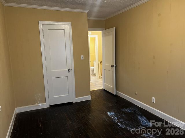 107 Turner Avenue N, Charlotte, NC 28216