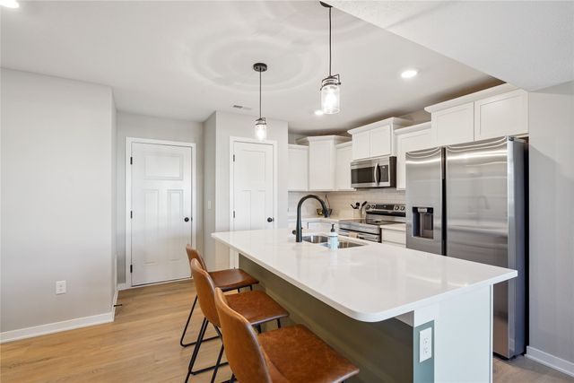 2666 SE Osier Avenue, West Des Moines, IA 50265