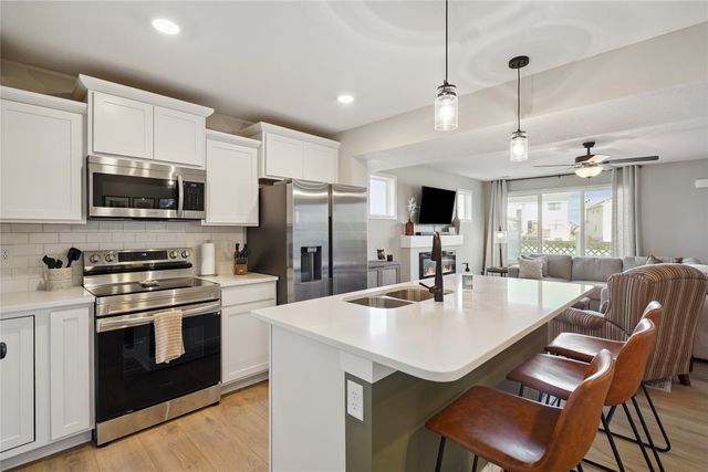 2666 SE Osier Avenue, West Des Moines, IA 50265