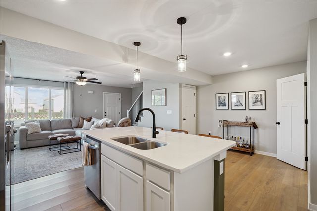 2666 SE Osier Avenue, West Des Moines, IA 50265