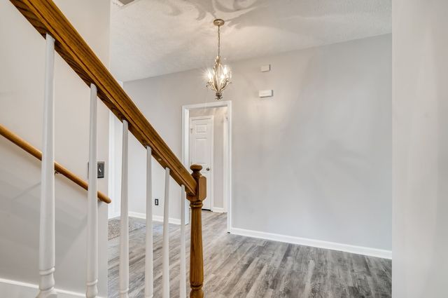 1713 Jimmy Cv, La Vergne, TN 37086