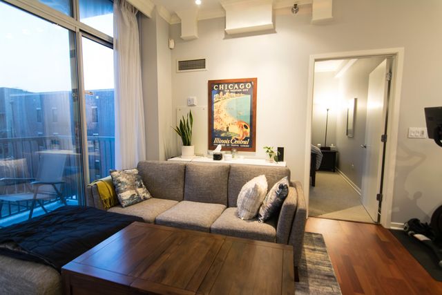 1546 N Orleans Street 407, Chicago, IL 60610