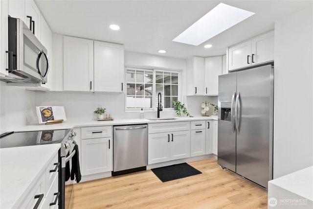 10618 100th Street SW, Tacoma, WA 98498