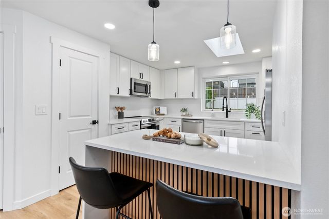 10618 100th Street SW, Tacoma, WA 98498