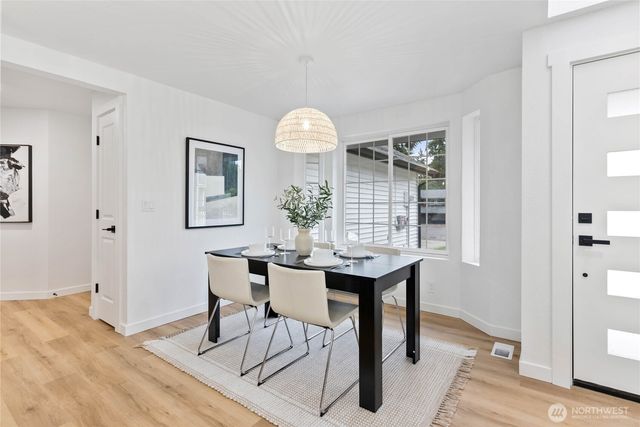 10618 100th Street SW, Tacoma, WA 98498