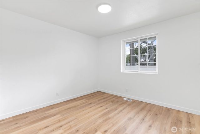 10618 100th Street SW, Tacoma, WA 98498