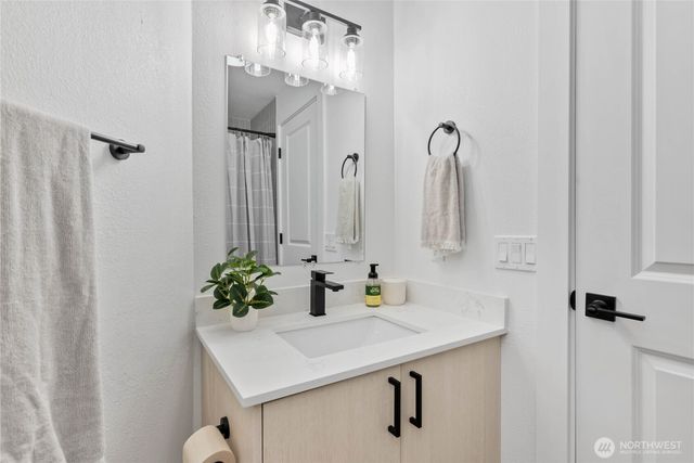 10618 100th Street SW, Tacoma, WA 98498