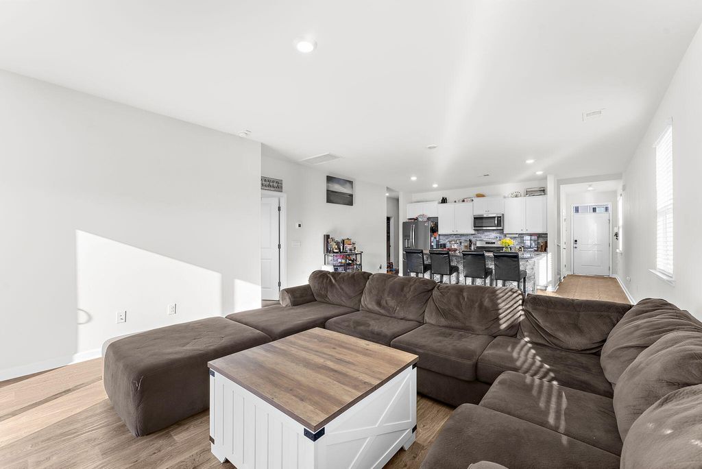 Image 13 of property listing at 119 Green Passage Lane, Summerville, SC 29486