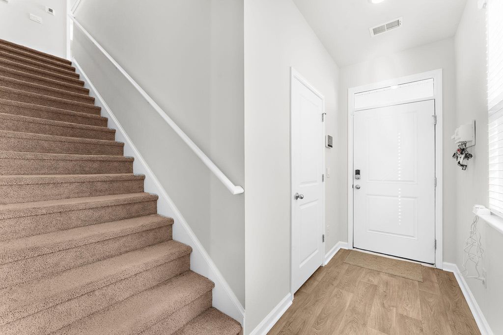 Image 19 of property listing at 119 Green Passage Lane, Summerville, SC 29486