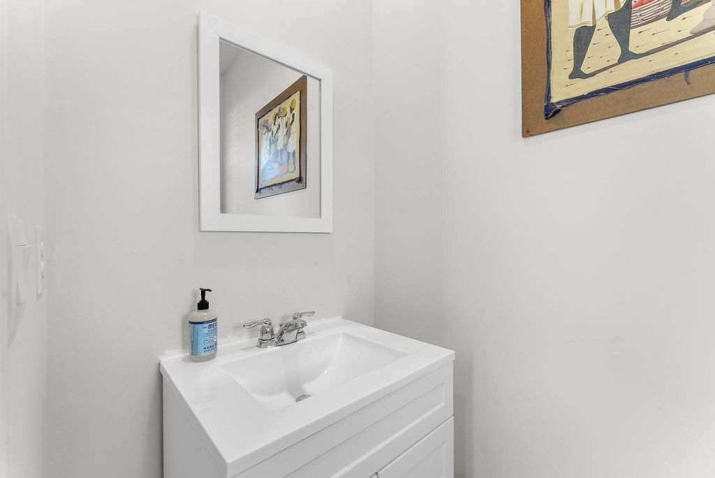 Image 27 of property listing at 119 Green Passage Lane, Summerville, SC 29486