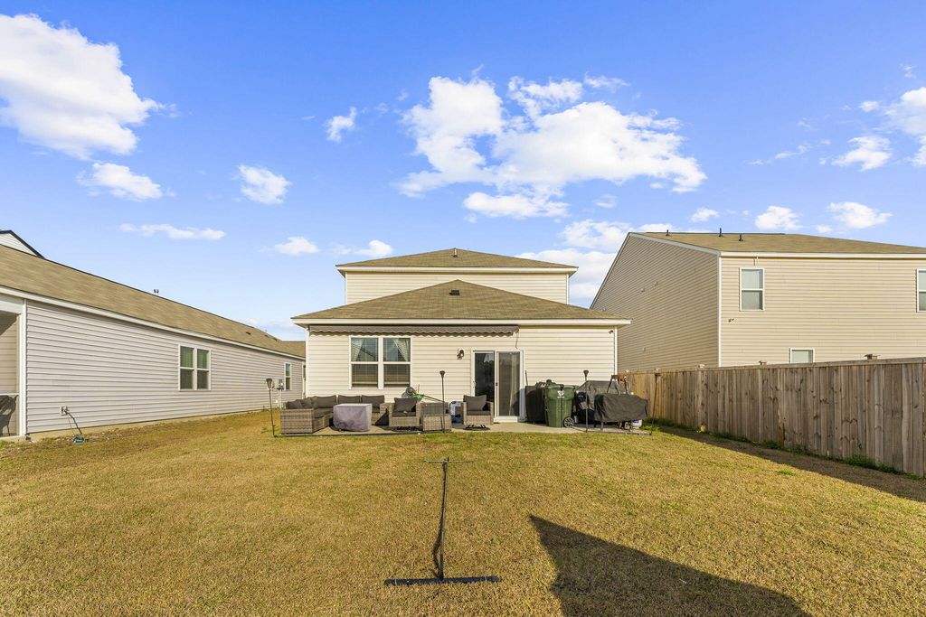 Image 30 of property listing at 119 Green Passage Lane, Summerville, SC 29486