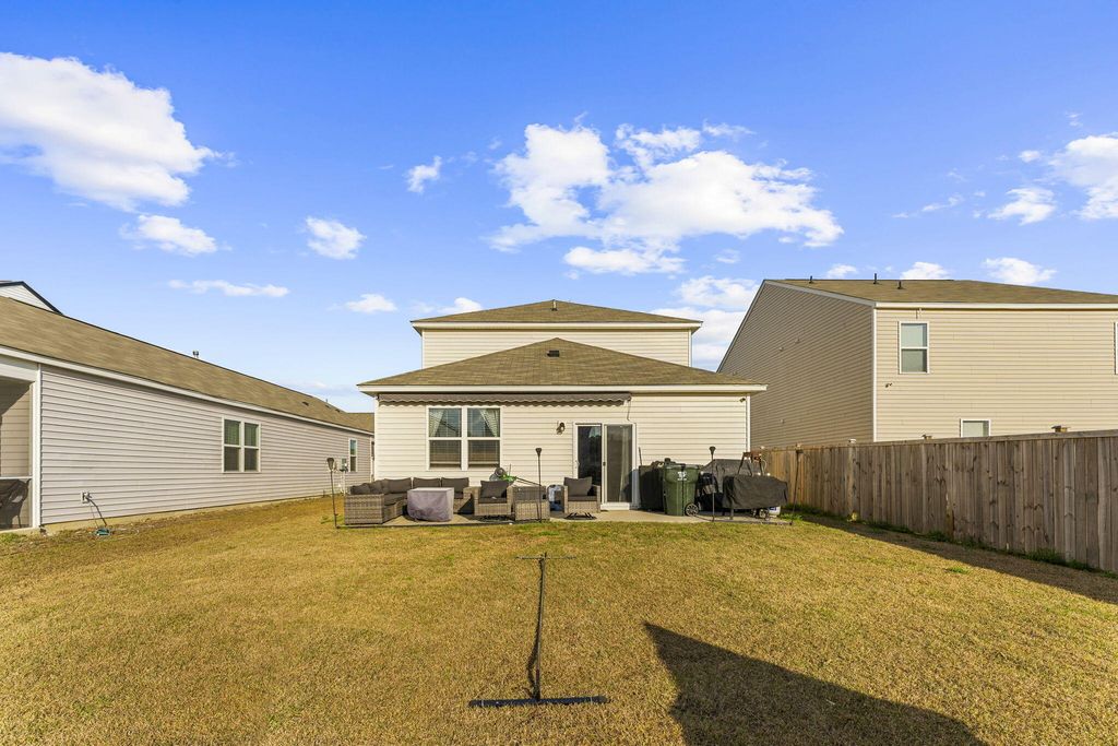 Image 31 of property listing at 119 Green Passage Lane, Summerville, SC 29486