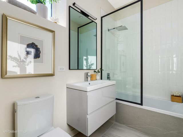 8342 Center Street 303, River Grove, IL 60171