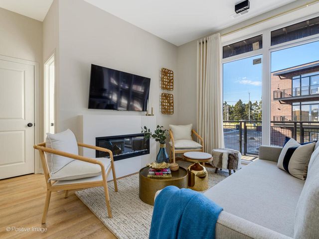 8342 Center Street 303, River Grove, IL 60171