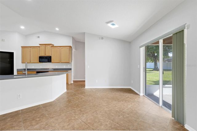 4928 E LAKE COVE BOULEVARD, St Cloud, FL 34771