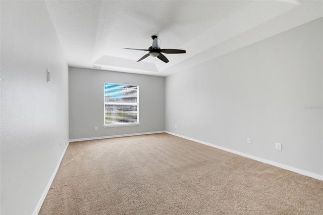 4928 E LAKE COVE BOULEVARD, St Cloud, FL 34771