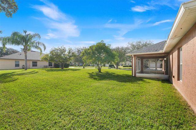 4928 E LAKE COVE BOULEVARD, St Cloud, FL 34771