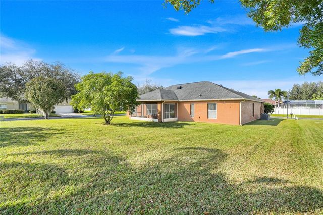 4928 E LAKE COVE BOULEVARD, St Cloud, FL 34771