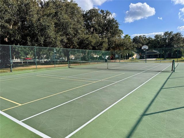 4928 E LAKE COVE BOULEVARD, St Cloud, FL 34771