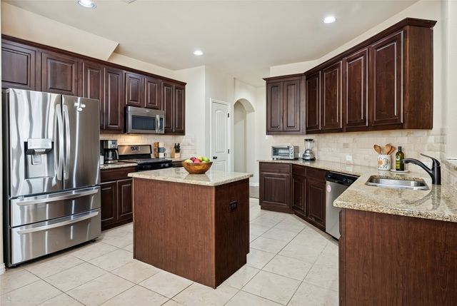 1019 Sheldon Drive, Wylie, TX 75098