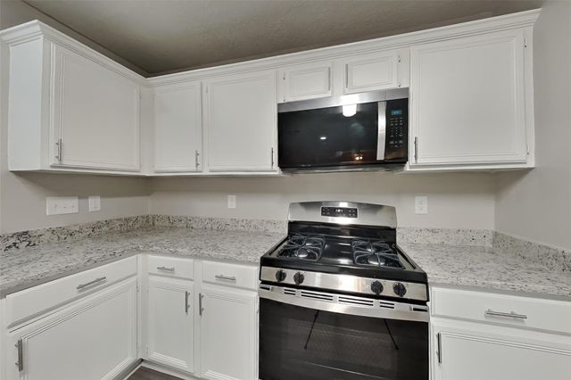 20402 Avery Point Drive, Katy, TX 77449