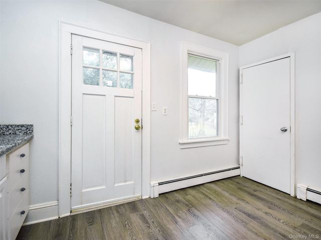 67 Glenlawn Avenue Cottage, Sea Cliff, NY 11579