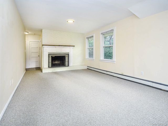 67 Glenlawn Avenue Cottage, Sea Cliff, NY 11579