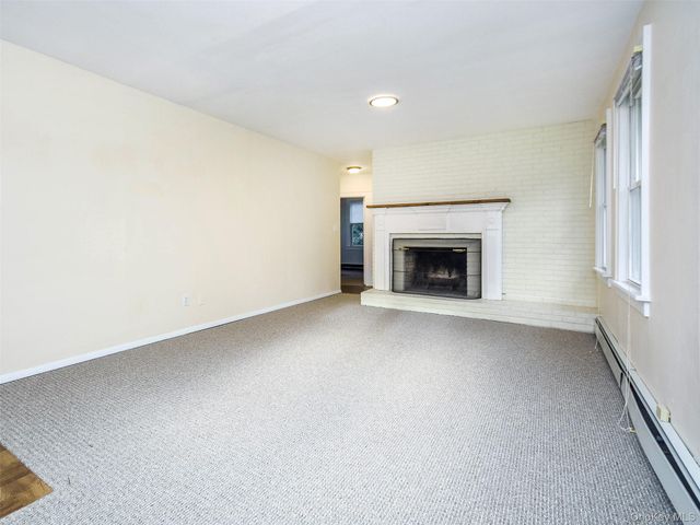 67 Glenlawn Avenue Cottage, Sea Cliff, NY 11579