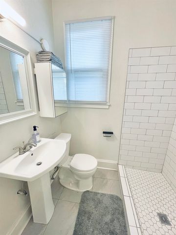 1824 W 2nd Ave, Spokane, WA 99201