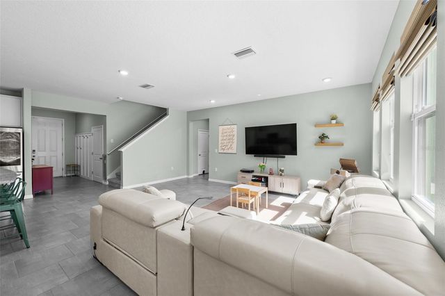 8693 BOWER BASS CIRCLE, Wesley Chapel, FL 33545