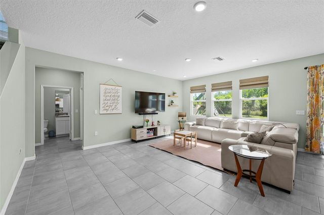 8693 BOWER BASS CIRCLE, Wesley Chapel, FL 33545