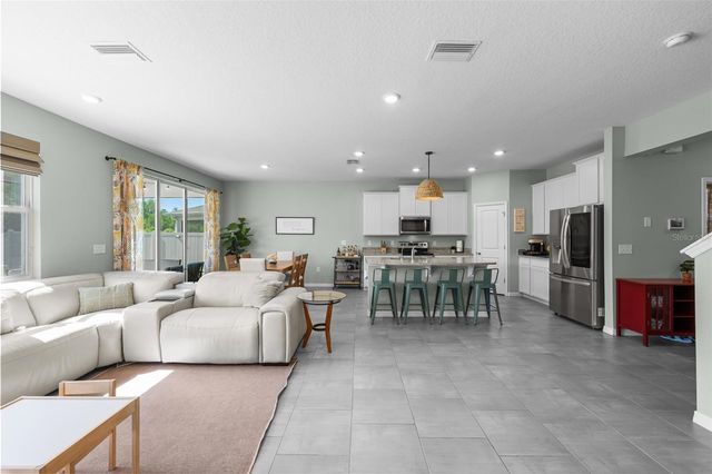 8693 BOWER BASS CIRCLE, Wesley Chapel, FL 33545