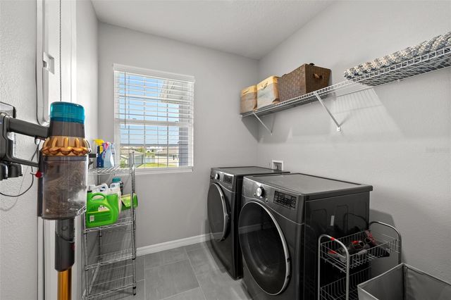 8693 BOWER BASS CIRCLE, Wesley Chapel, FL 33545