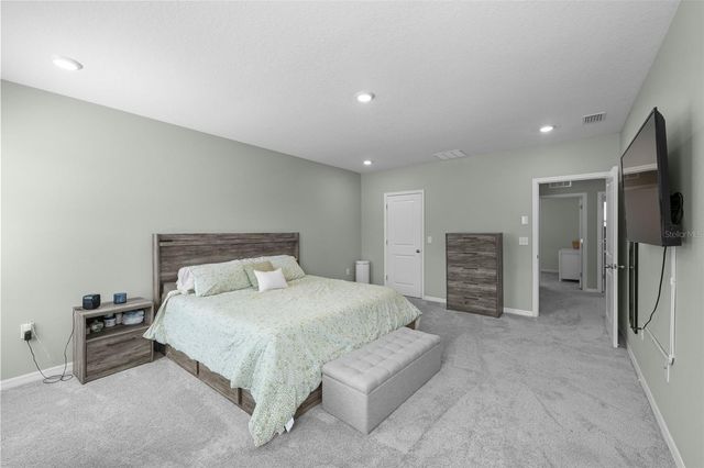 8693 BOWER BASS CIRCLE, Wesley Chapel, FL 33545