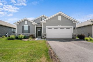 897 Plateau Drive, Pingree Grove, IL 60140