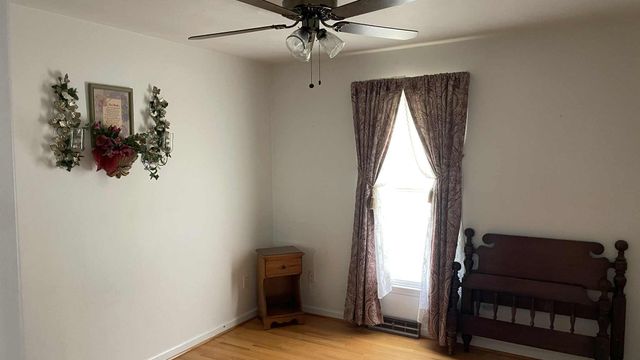 107 Hemlock Shores DR, Goodview, VA 24095