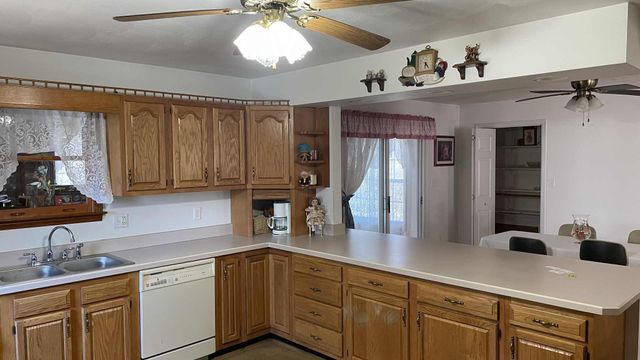 107 Hemlock Shores DR, Goodview, VA 24095