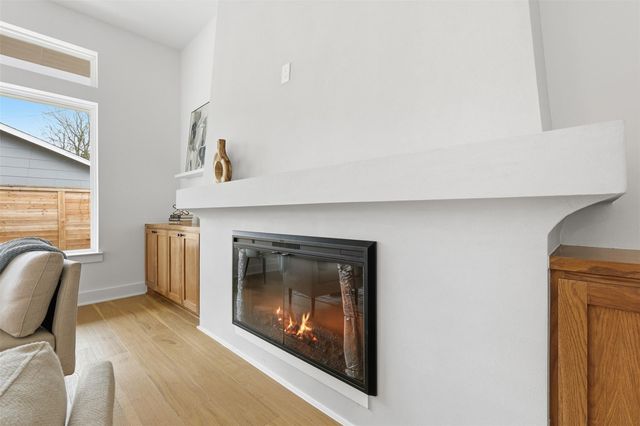 204 Milwaukee Street, Houston, TX 77009