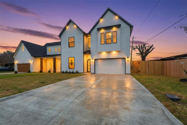 204 Milwaukee Street, Houston, TX 77009