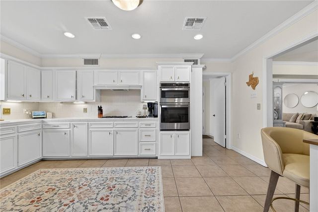609 Peerman Pl, Corpus Christi, TX 78411