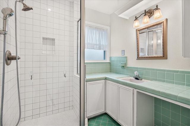 609 Peerman Pl, Corpus Christi, TX 78411