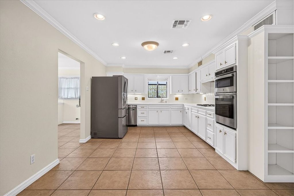 609 Peerman Pl, Corpus Christi, TX 78411 — photo 3