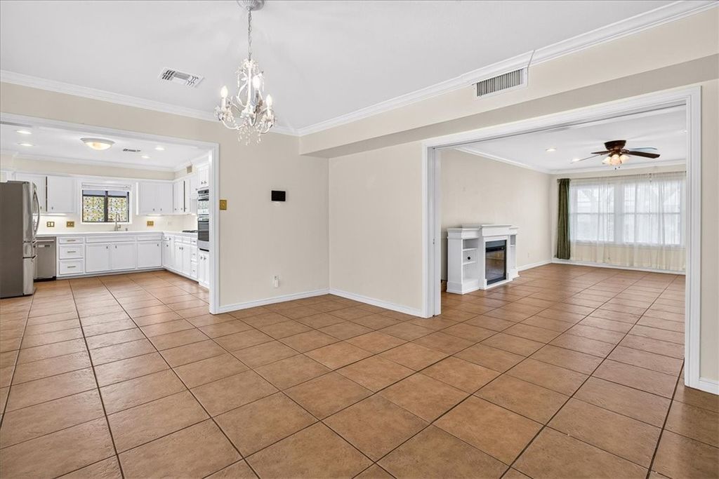 609 Peerman Pl, Corpus Christi, TX 78411 — photo 4