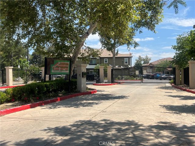 25890 Iris Ave B, Moreno Valley, CA 92551