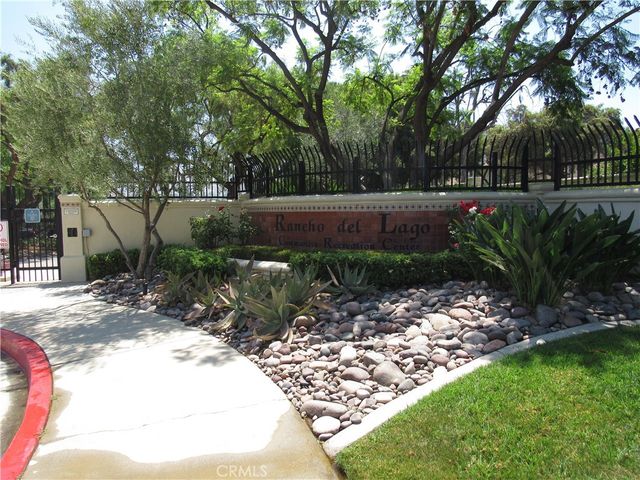 25890 Iris Ave B, Moreno Valley, CA 92551