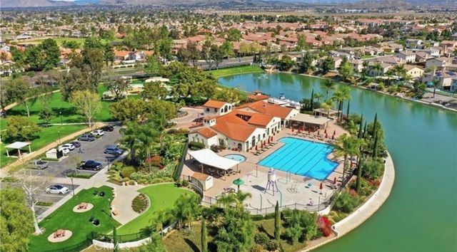 25890 Iris Ave B, Moreno Valley, CA 92551