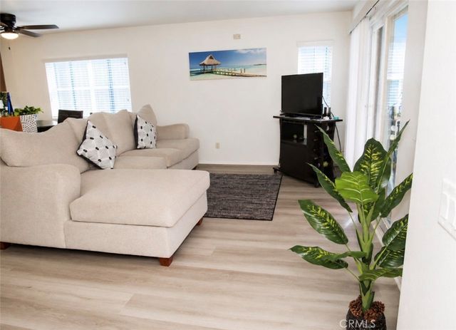 25890 Iris Ave B, Moreno Valley, CA 92551