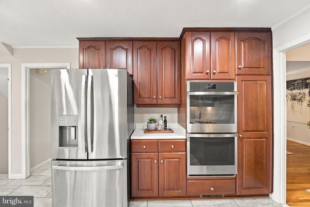 14800 PEBBLESTONE DR, Silver Spring, MD 20905