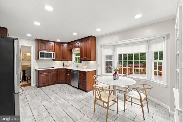 14800 PEBBLESTONE DR, Silver Spring, MD 20905